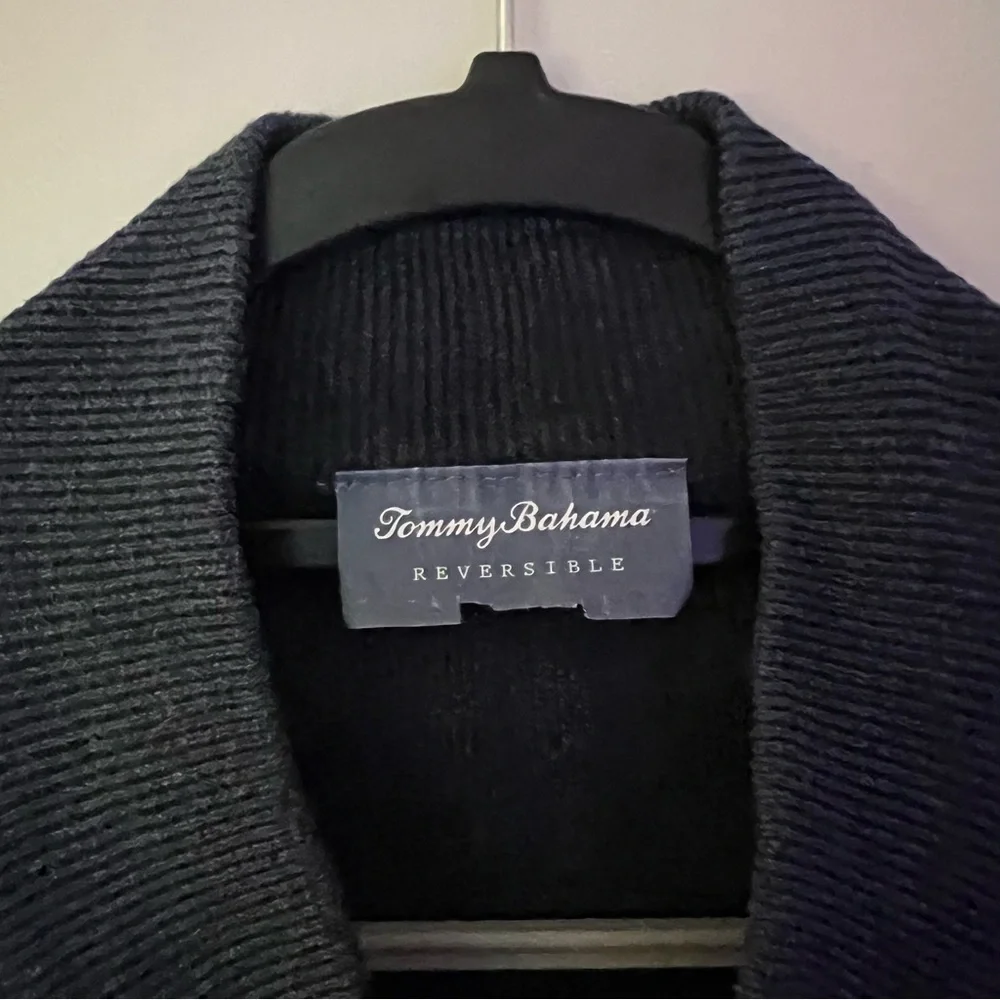 Tommy Bahama mens Reversible knit quarter zip sweater | size Extra large